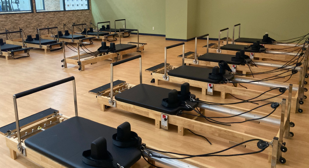 宝塚市 / ピラティスリフォーマー納品の写真